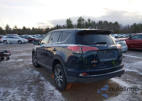 2018 Toyota Rav4 Le z USA, uszkodzony, nr VIN JTMBFREV8JJ735529